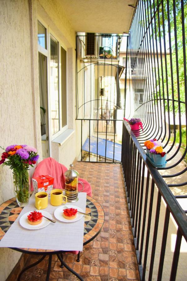 Center Of Odessa. Comfortable 2 Rooms Apartment Eksteriør billede